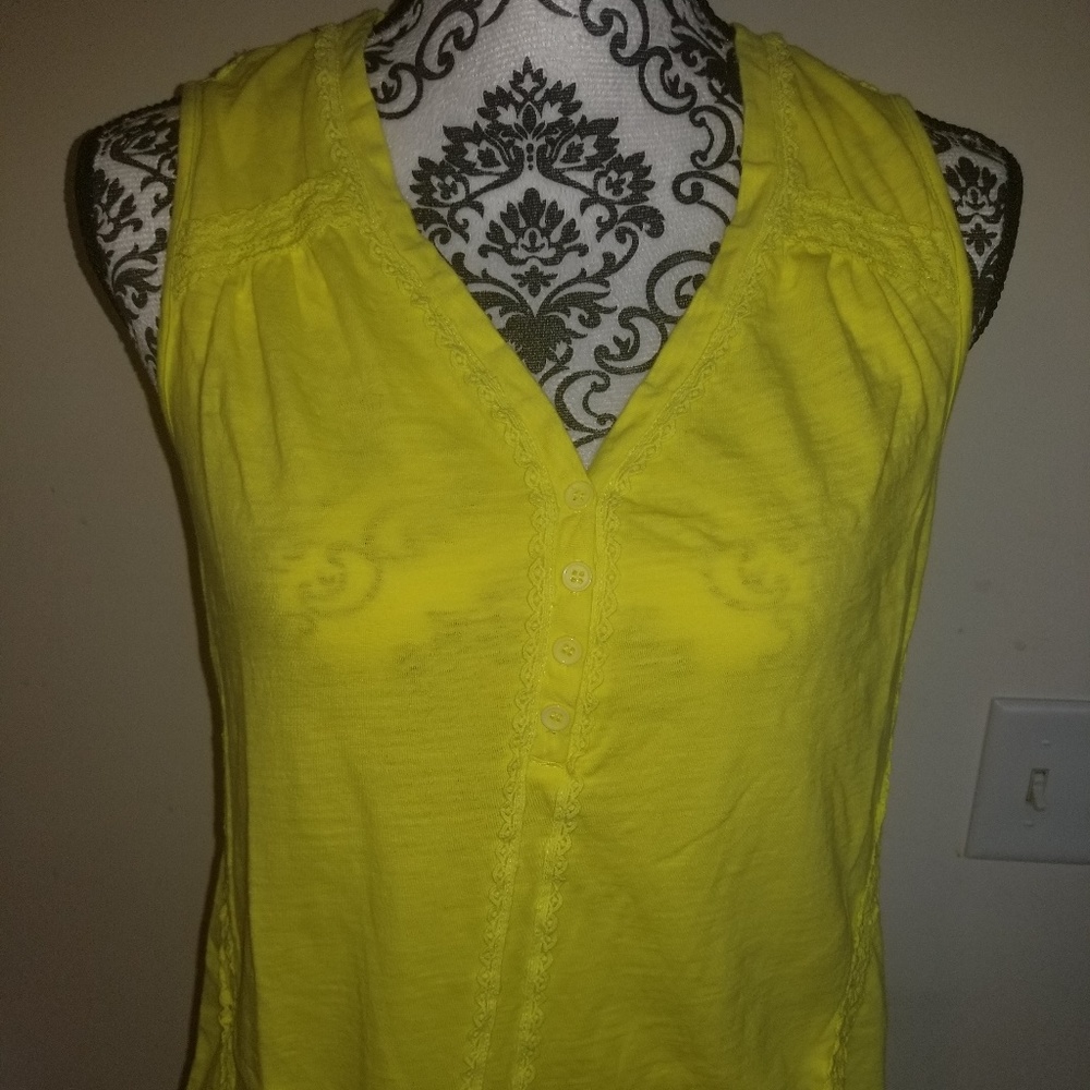 Women top